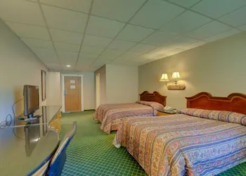 THE VICTORIAN MOTEL AND RV PARK by Capital O hotel thumbnail 4