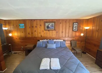Heart of the Berkshires hotel thumbnail 3