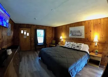 Heart of the Berkshires hotel thumbnail 7