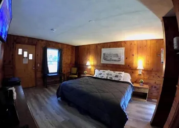 Heart of the Berkshires hotel thumbnail 8