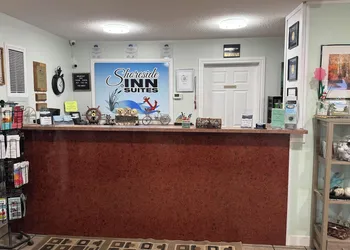Shoreside Inn & Suites hotel thumbnail 2