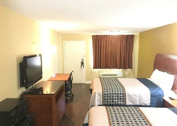 Navasota Inn hotel thumbnail 7