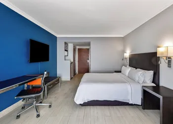 Fiesta Inn Express Nuevo Laredo hotel thumbnail 5