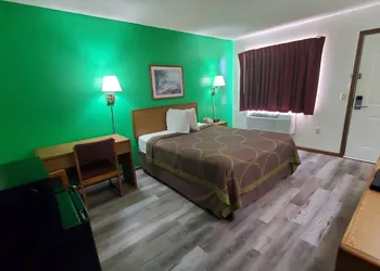 St Paul Inn hotel thumbnail 8