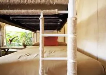 Okavango hotel thumbnail 2