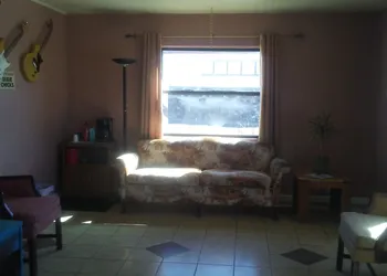 Sunshine Motel hotel thumbnail 4