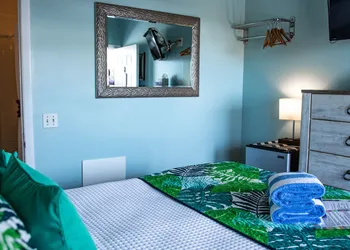 Caribbean House hotel thumbnail 3