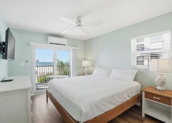 Windward Passage Resort hotel thumbnail 5