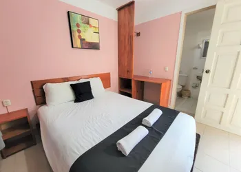 Hotel Dulce Luna hotel thumbnail 5