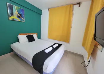 Hotel Dulce Luna hotel thumbnail 6