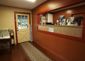 Swiss Chalets Village Inn hotel thumbnail 4
