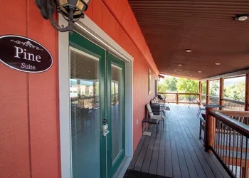 Beeline Guest House hotel thumbnail 3