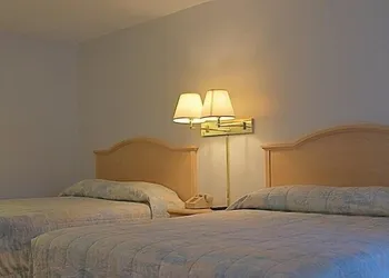 Wind Chase Inn hotel thumbnail 5