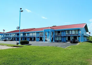 Wind Chase Inn hotel thumbnail 6