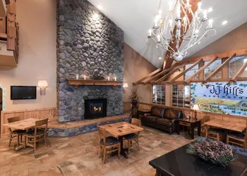 Icicle Village Resort hotel thumbnail 3