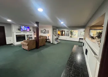 Webb's Year Round Resort hotel thumbnail 2