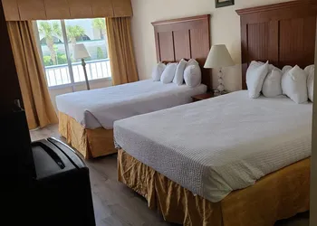 Twilight Surf Hotel Ocean Front hotel thumbnail 5