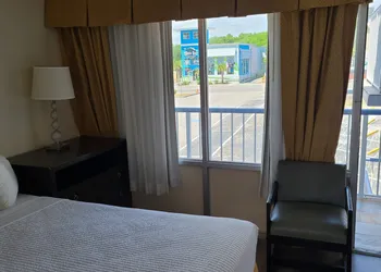 Twilight Surf Hotel Ocean Front hotel thumbnail 8