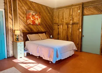 Good Place Farms B&B hotel thumbnail 7