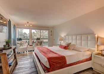 Inn at Otter Crest hotel thumbnail 5