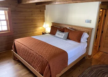 Silver Lake Bed and Breakfast hotel thumbnail 2
