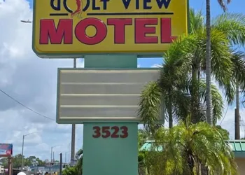 Golf View Motel hotel thumbnail 6