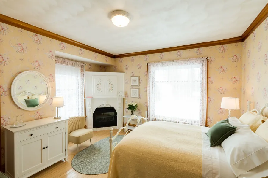 Honeybee Inn Bed & Breakfast hotel detail image 6