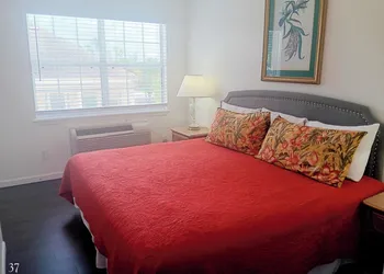 The Cozy Inn hotel thumbnail 6