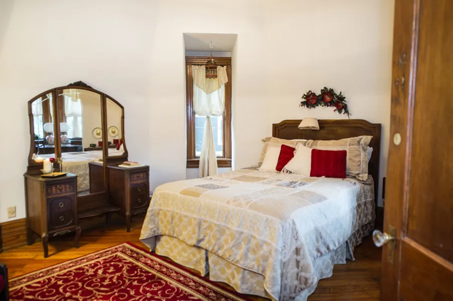 Sugar Magnolia Bed & Breakfast hotel detail image 2