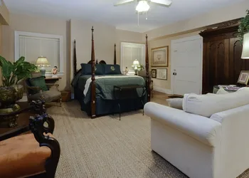 Choctaw Hall Bed and Breakfast hotel thumbnail 6