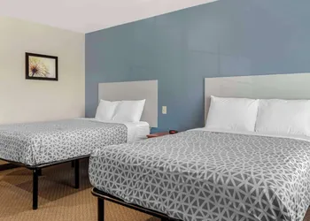WoodSpring Suites Raleigh Garner hotel thumbnail 5