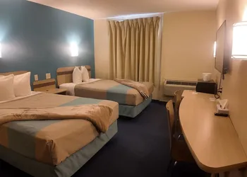 The Wilshire Inn hotel thumbnail 7