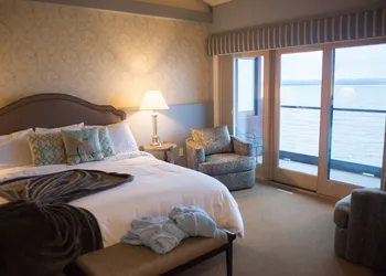 Blue Wave Inn hotel thumbnail 4