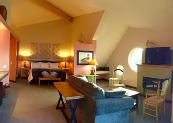 Blue Wave Inn hotel thumbnail 5