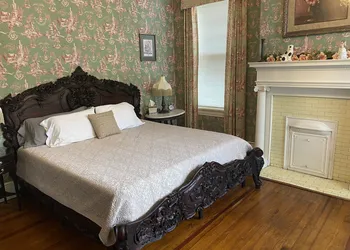 1912 Bed and Breakfast hotel thumbnail 8