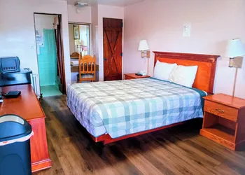 Sands Motel hotel thumbnail 4