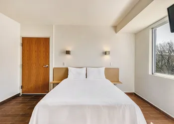 One Salina Cruz hotel thumbnail 8