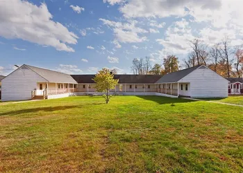 Eastover Estate & Eco-Village hotel thumbnail 4