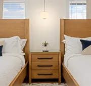 Surrey Beach House hotel detail image 4