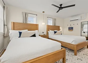 Surrey Beach House hotel thumbnail 8