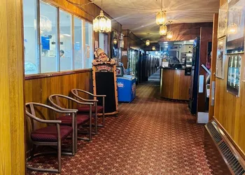 Airport Chalet hotel thumbnail 2