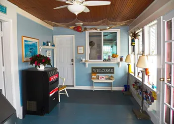 Coast Village Inn & Cottages hotel thumbnail 2