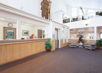 Fernie Slopeside Lodge hotel thumbnail 3