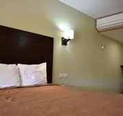 El Camino Hotel & Suites hotel detail image 7