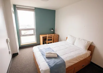 Humber College North Campus Residence hotel thumbnail 4