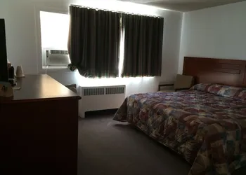 Esterhazy Motor Hotel hotel thumbnail 4