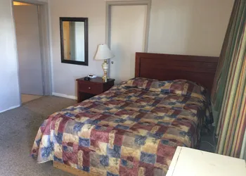 Esterhazy Motor Hotel hotel thumbnail 8