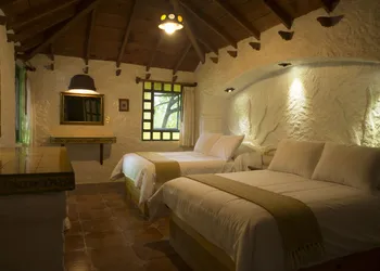 Hotel Bosques del Sol Suites hotel thumbnail 5