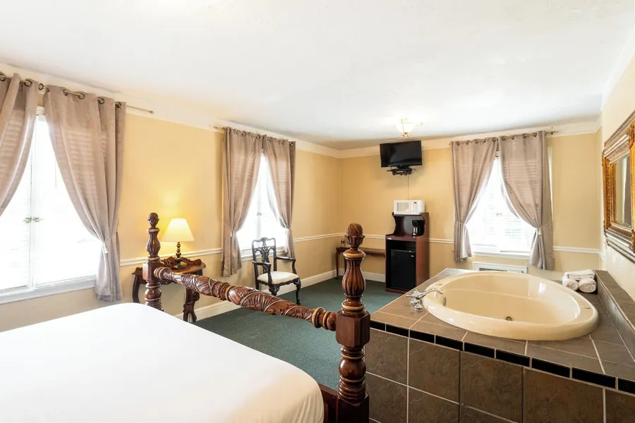 Lake Lure Inn & Spa hotel detail image 6