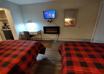 Skyview Motel hotel thumbnail 5